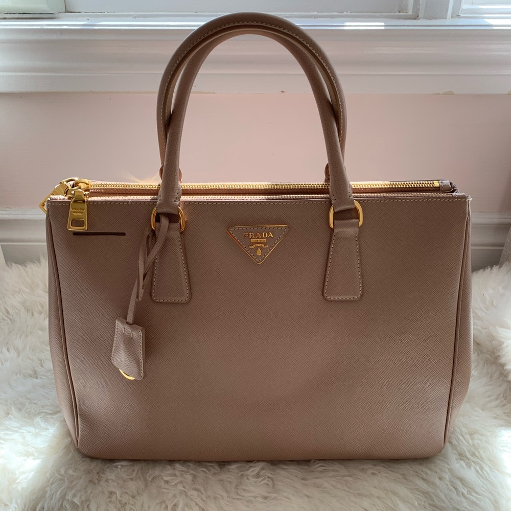 Parada Saffiano Lux tote